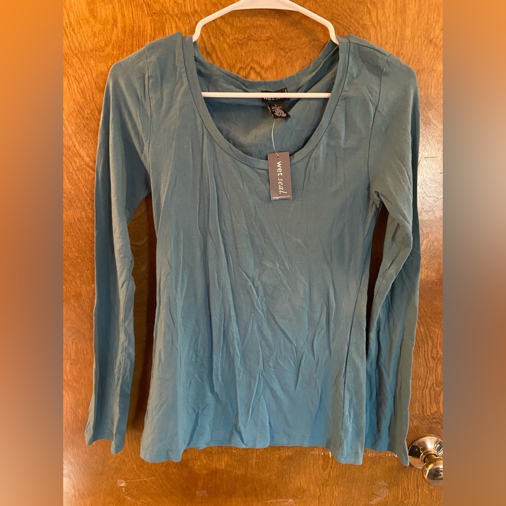 Wet Seal Long Sleeve Shirt